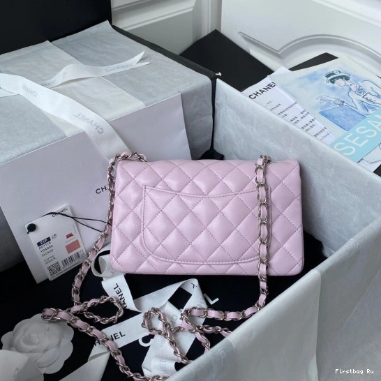 First Bag Ru CHANEL 20CM FLAP BAG 0820